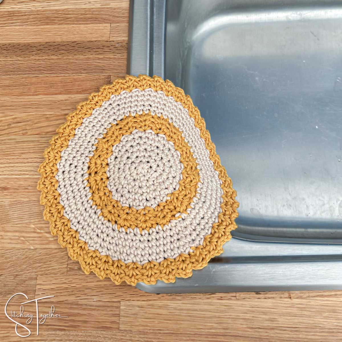 Crochet Round Dishcloth Pattern Stitching Together