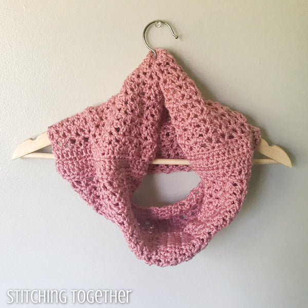 lacy crochet cowl hanging